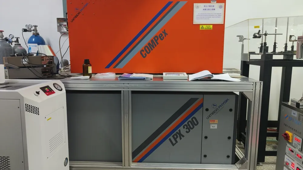 脉冲激光器